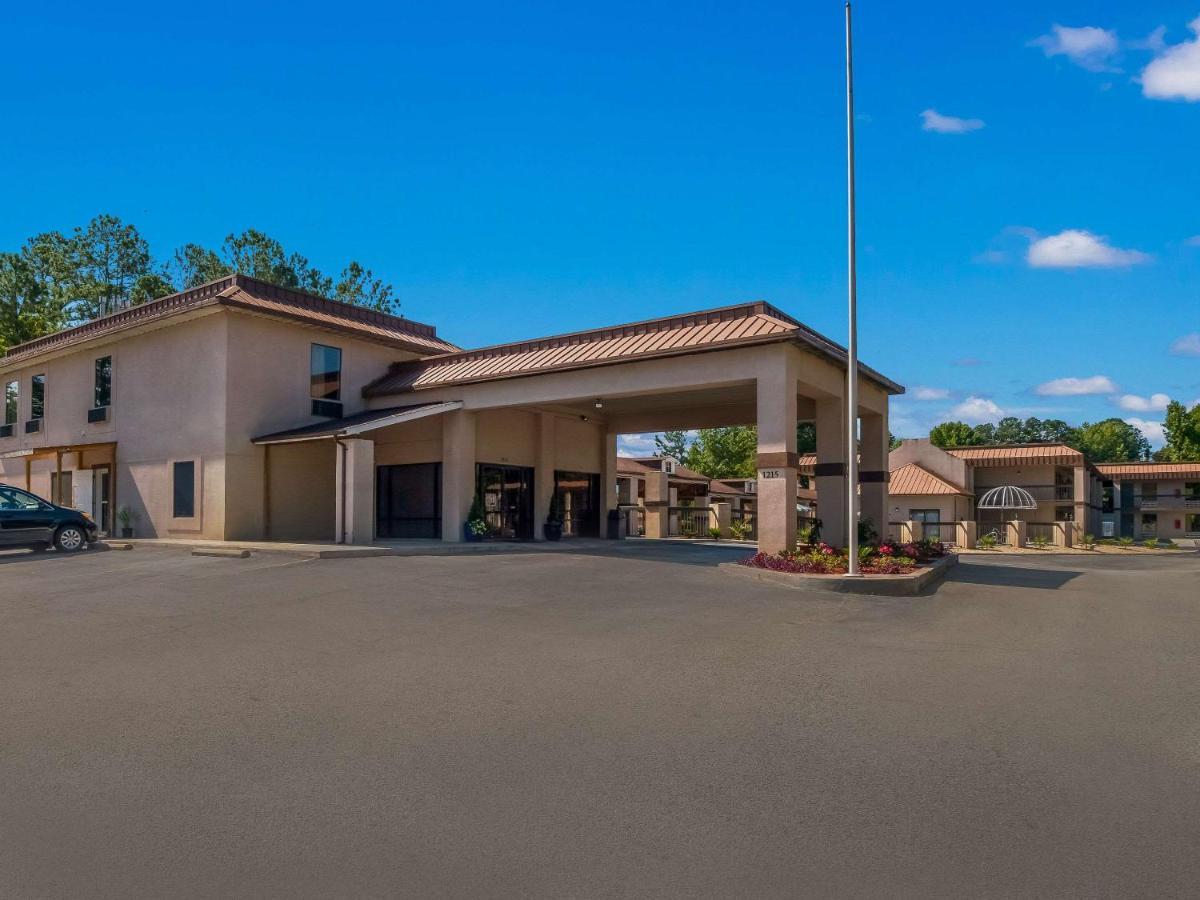 Rodeway Inn Greenwood Exterior photo