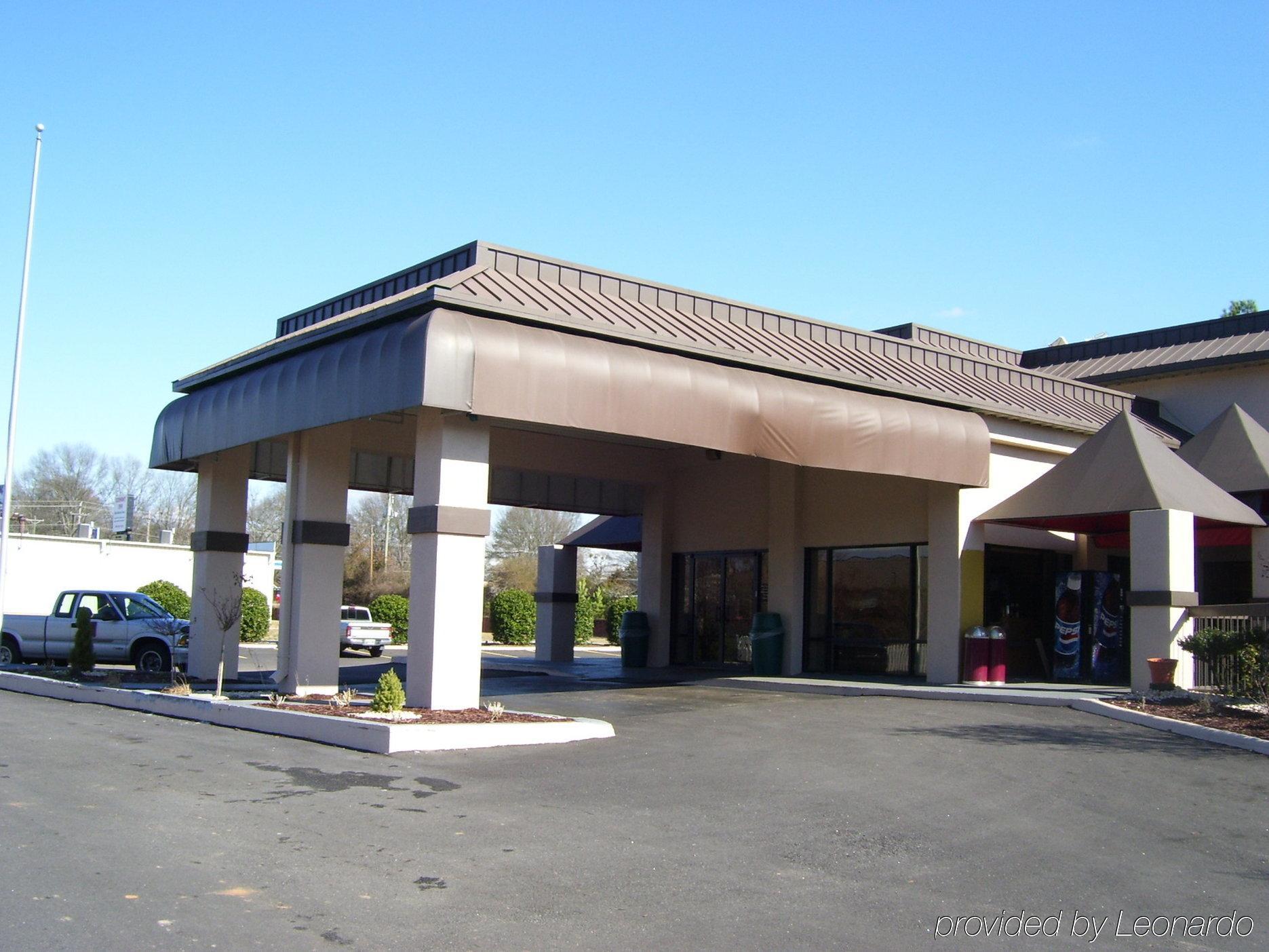 Rodeway Inn Greenwood Exterior photo